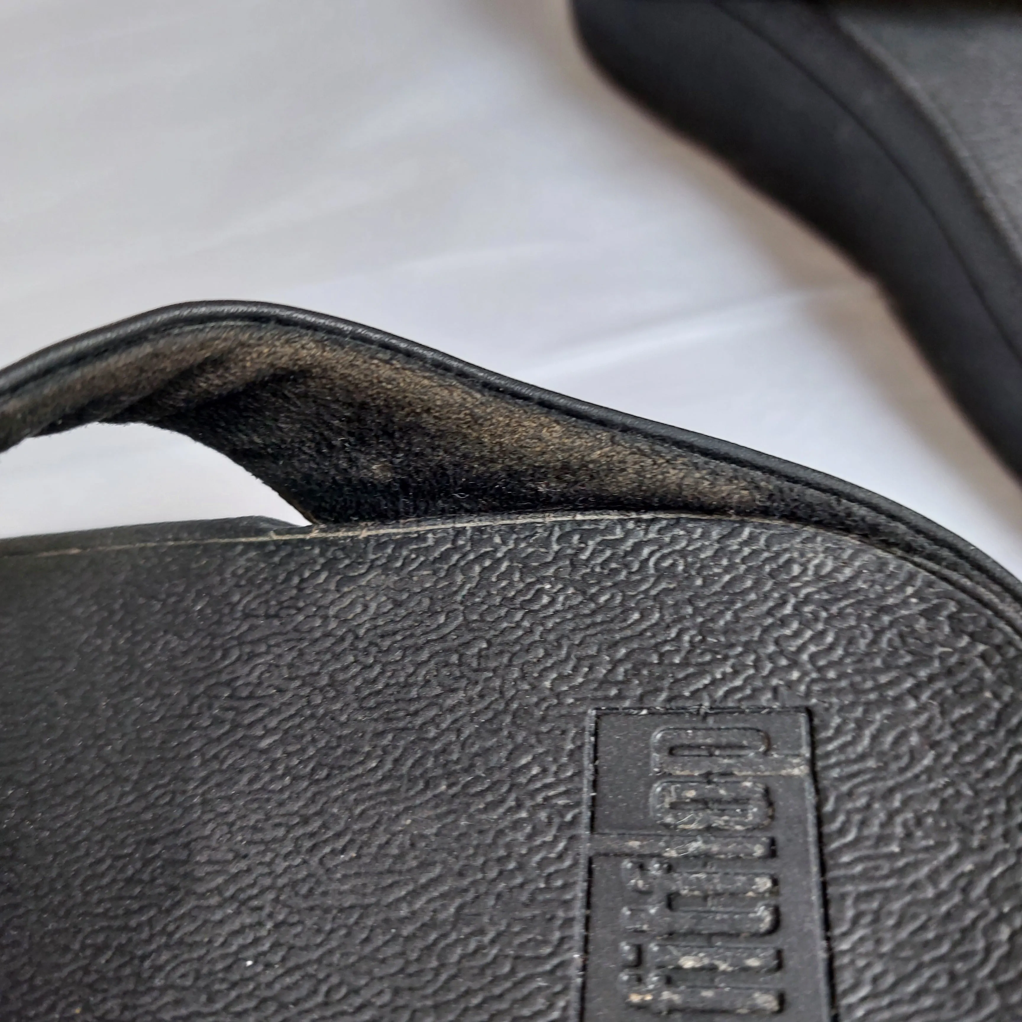 Fitflop Black Thong Wedge Sandals | Pre Loved |