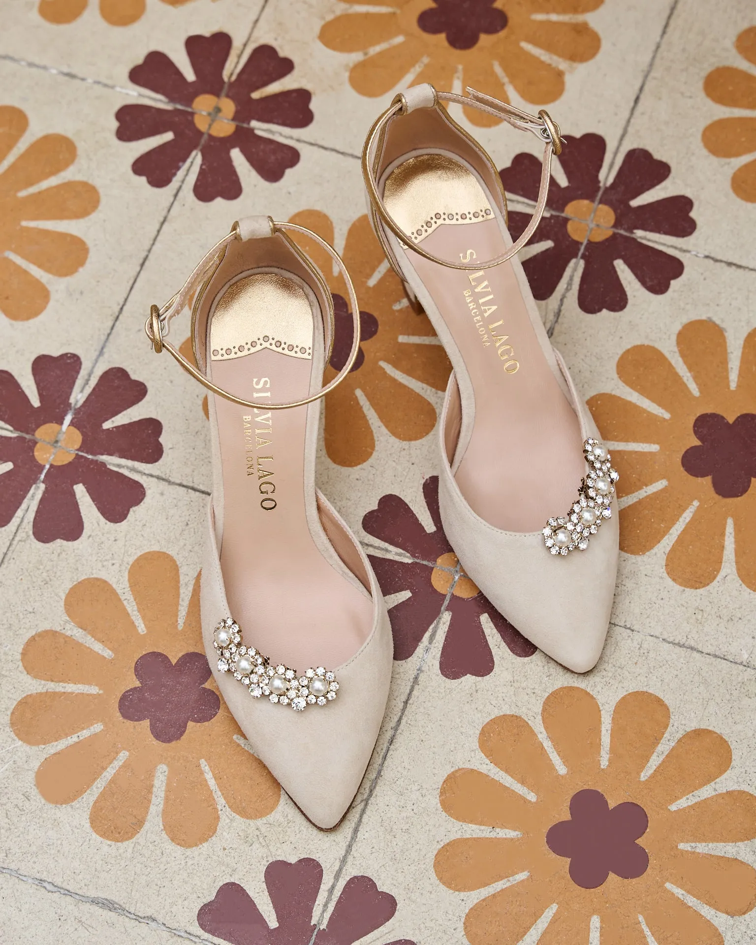 Flavia 8 beige