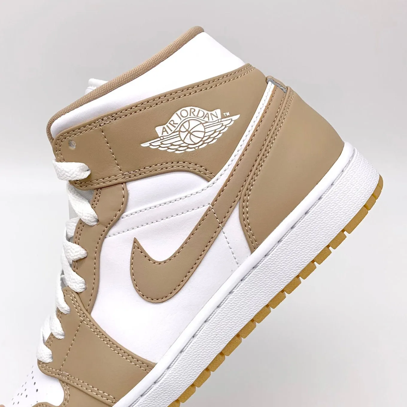 Jordan 1 Mid Tan Gum