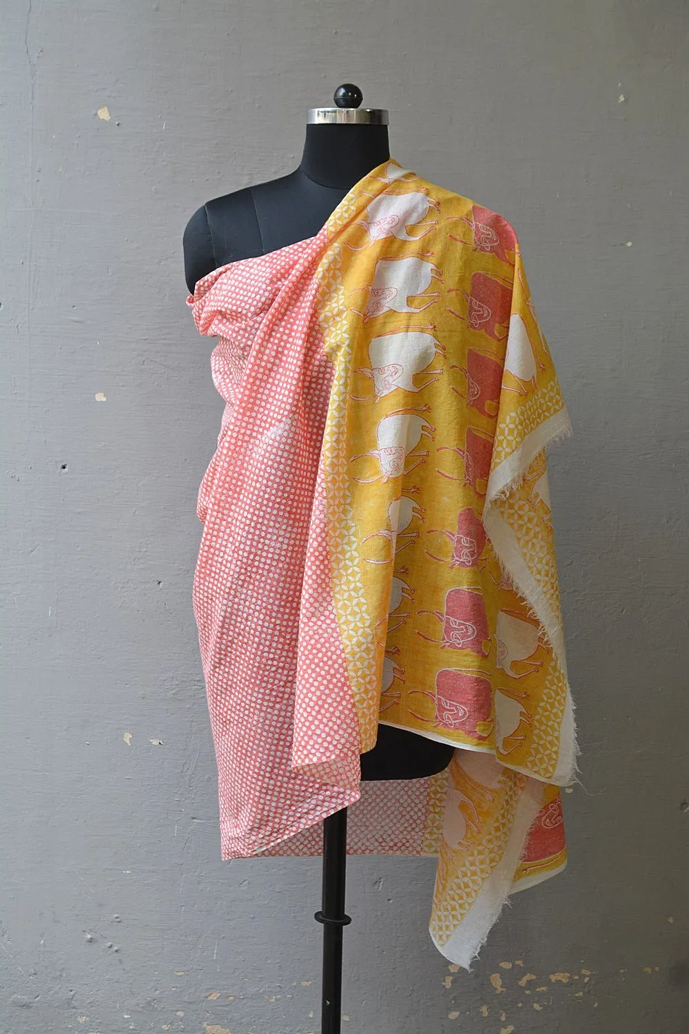 VACHE - Block Printed Stole