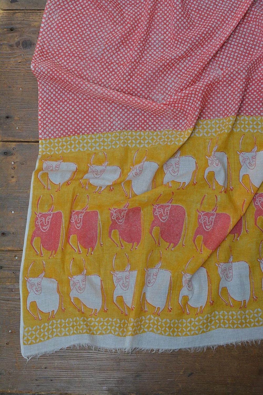 VACHE - Block Printed Stole