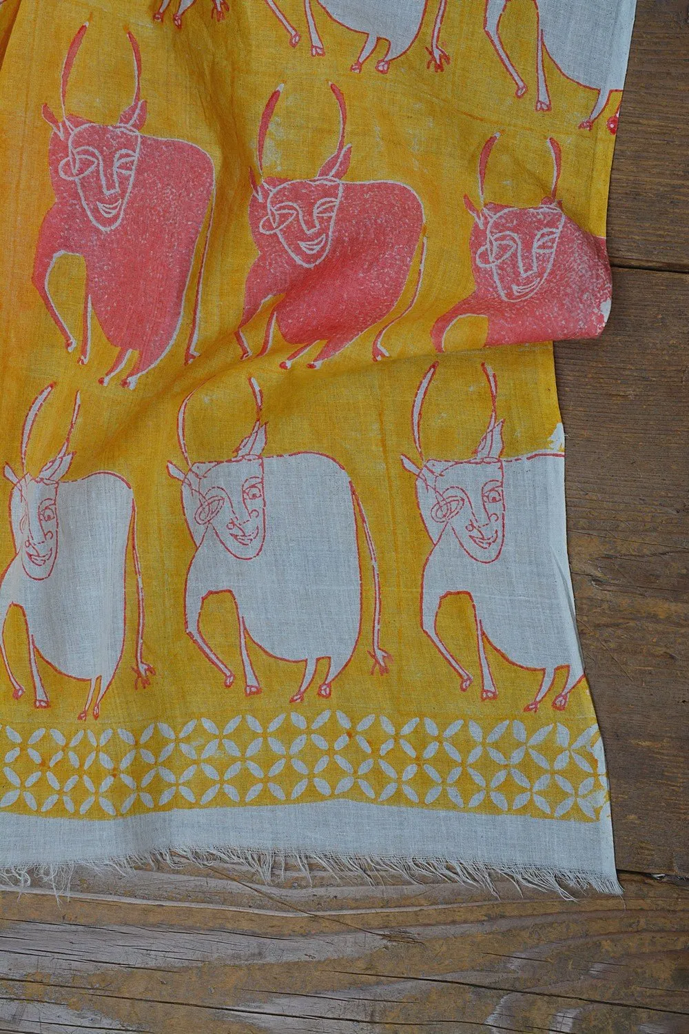 VACHE - Block Printed Stole